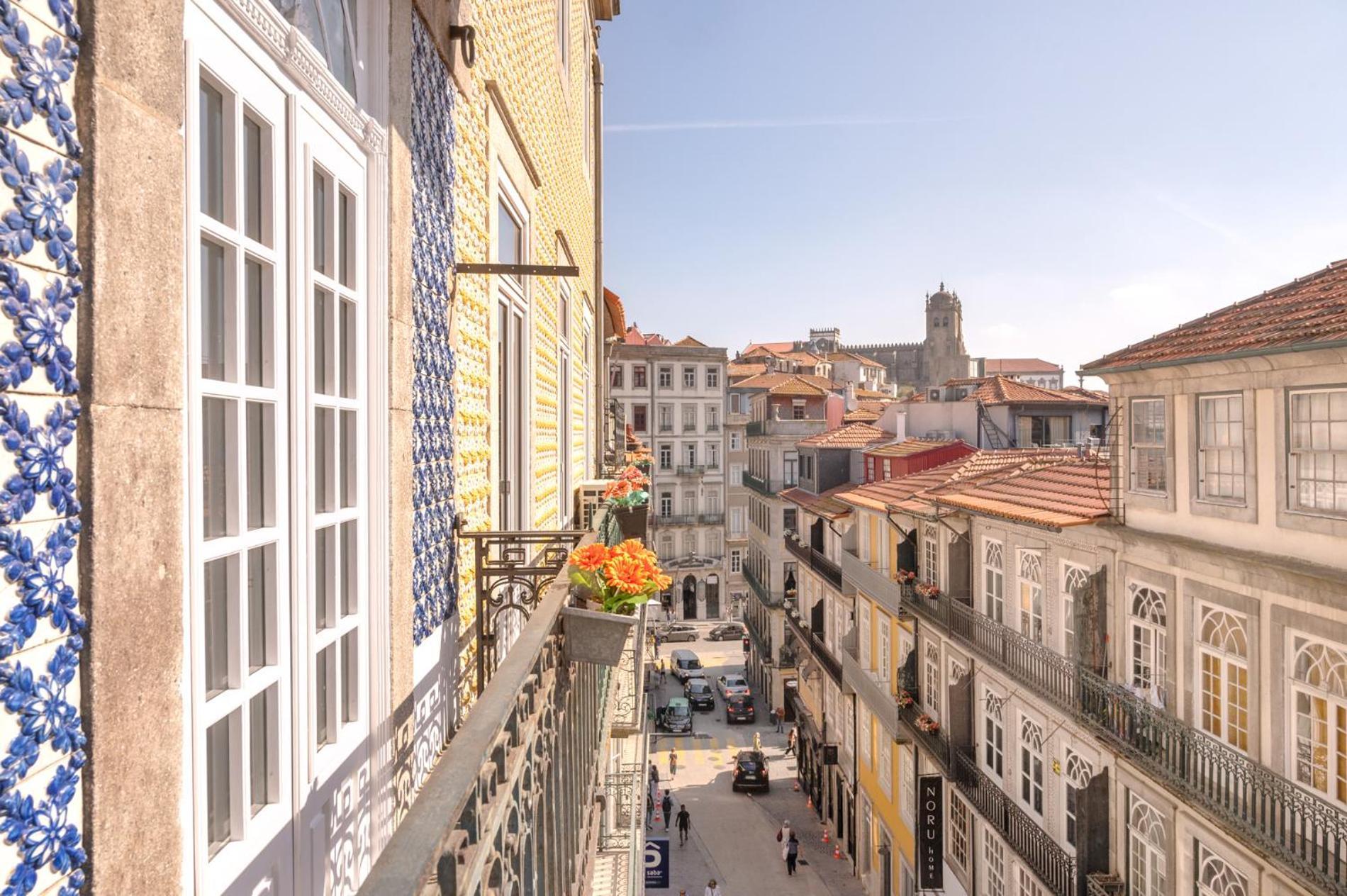 Apartamento Historical Penthouse At Cardosas Block OOporto Exterior foto